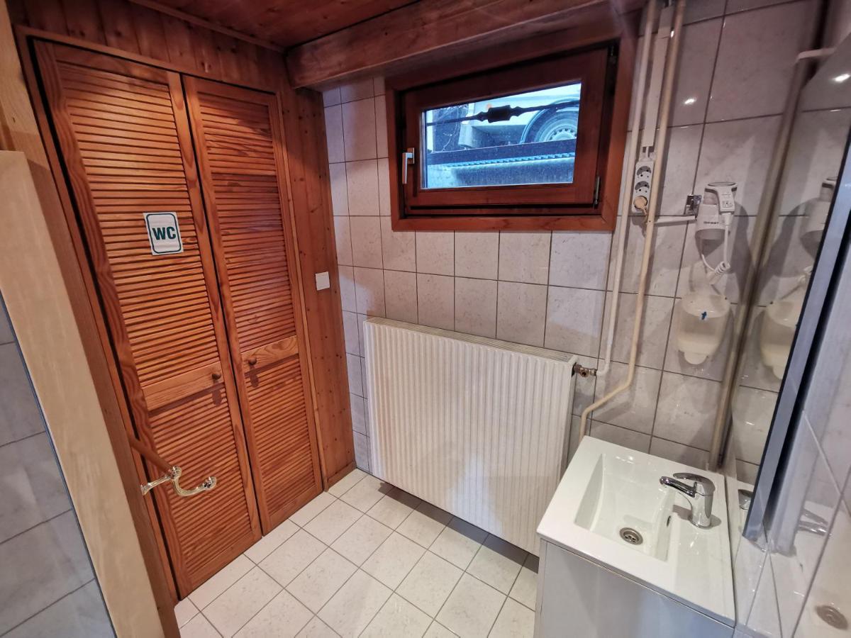 Pension Foehrenhain Герасдорф-бай-Вин Экстерьер фото